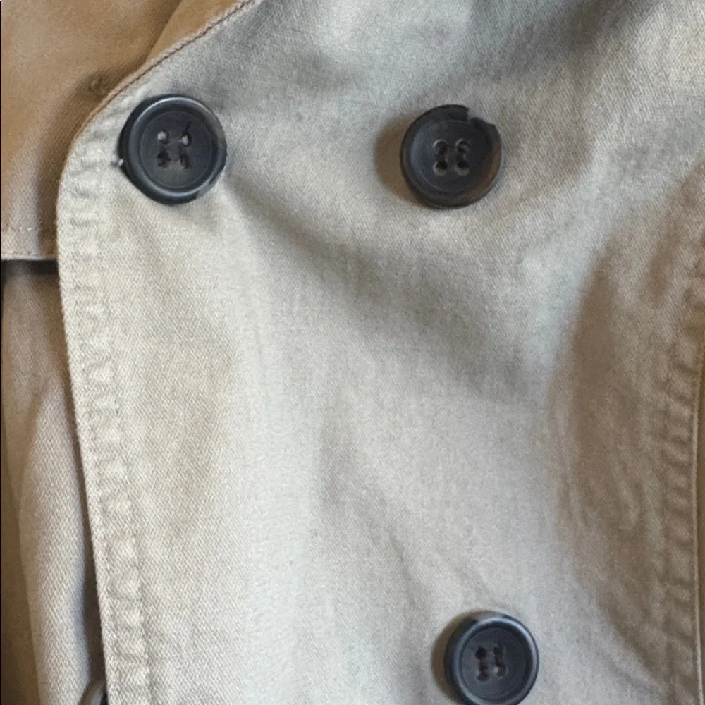 Forever 21 Light Beige Double-Breasted Trench Coat with Belt Sophisticated Style - Picture 4 of 6
